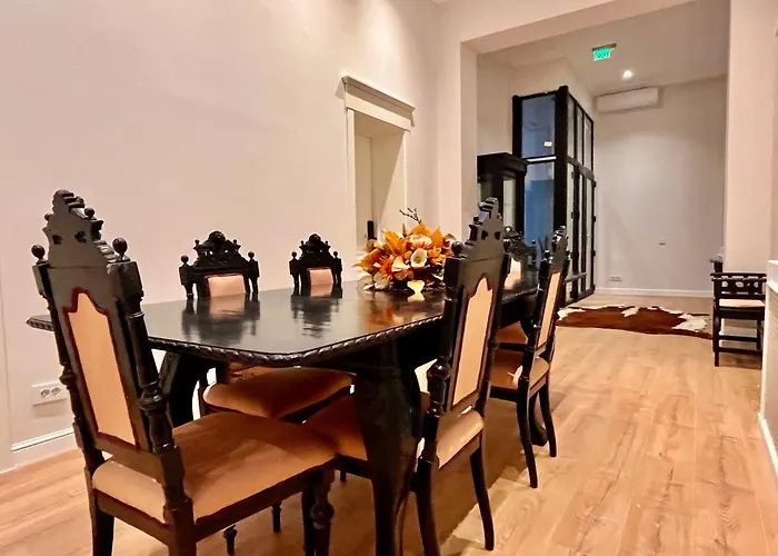 The City Retreat Apart-Hotel